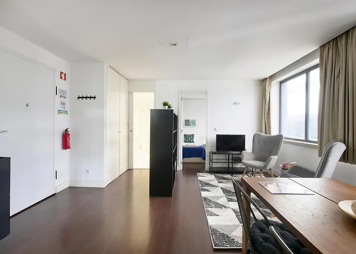 Modern Marques 公寓 *